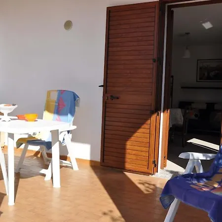 Domus Divia Iun R9515 * Bari Sardo