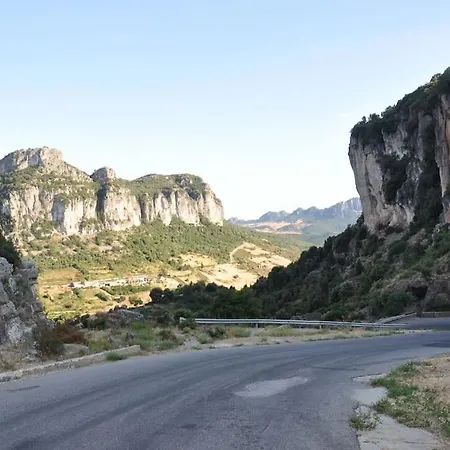 Domus Divia Iun R9515